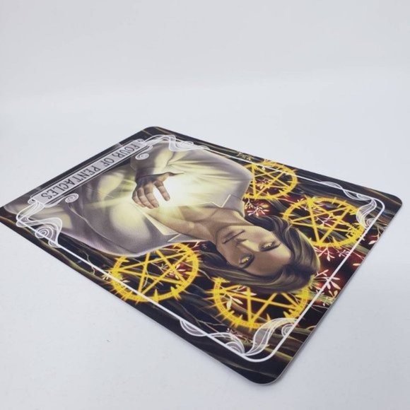 Fairyloot Tarot Card Stephanie Garber Caraval The Fallen Star Four of Pentacles - Picture 3 of 4